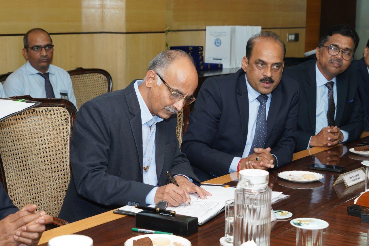 Second Reading of D448 INS VELA - 22.04.2025123