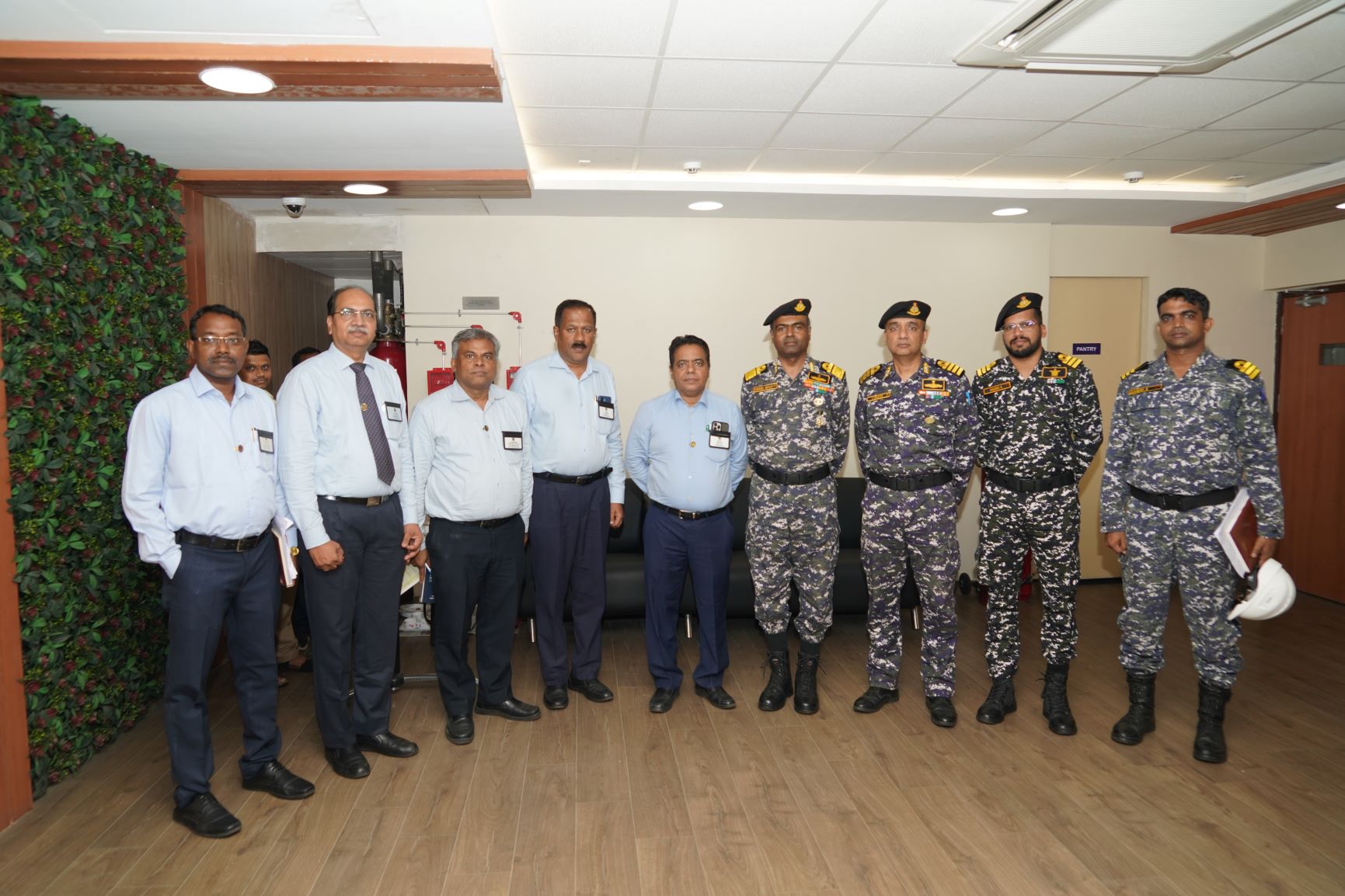 VISIT OF FLAG OFFICER SEA TRAINING - 16.06.2023123