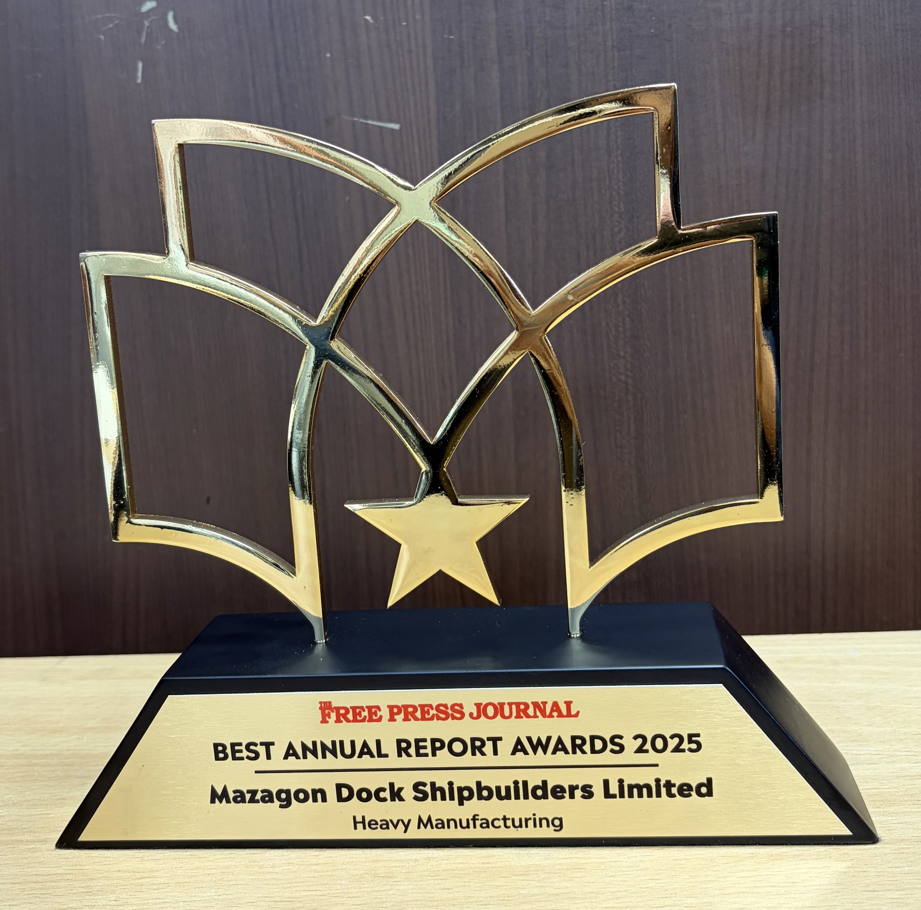 MDL received 4th Edition of the Best Annual Report Awards for Heavy Manufacturing.MDL received 4th Edition of the Best Annual Report Awards for Heavy Manufacturing.123