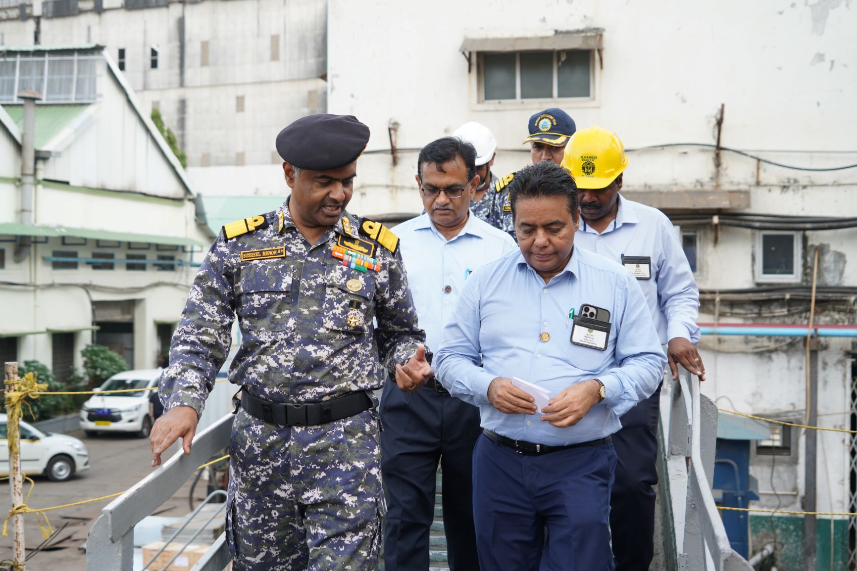 VISIT OF FLAG OFFICER SEA TRAINING - 16.06.2023123