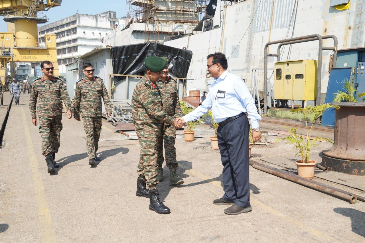 VISIT OF 64TH NATIONAL DEFENCE COLLEGE NAVAL TOUR - 22.10.2024123