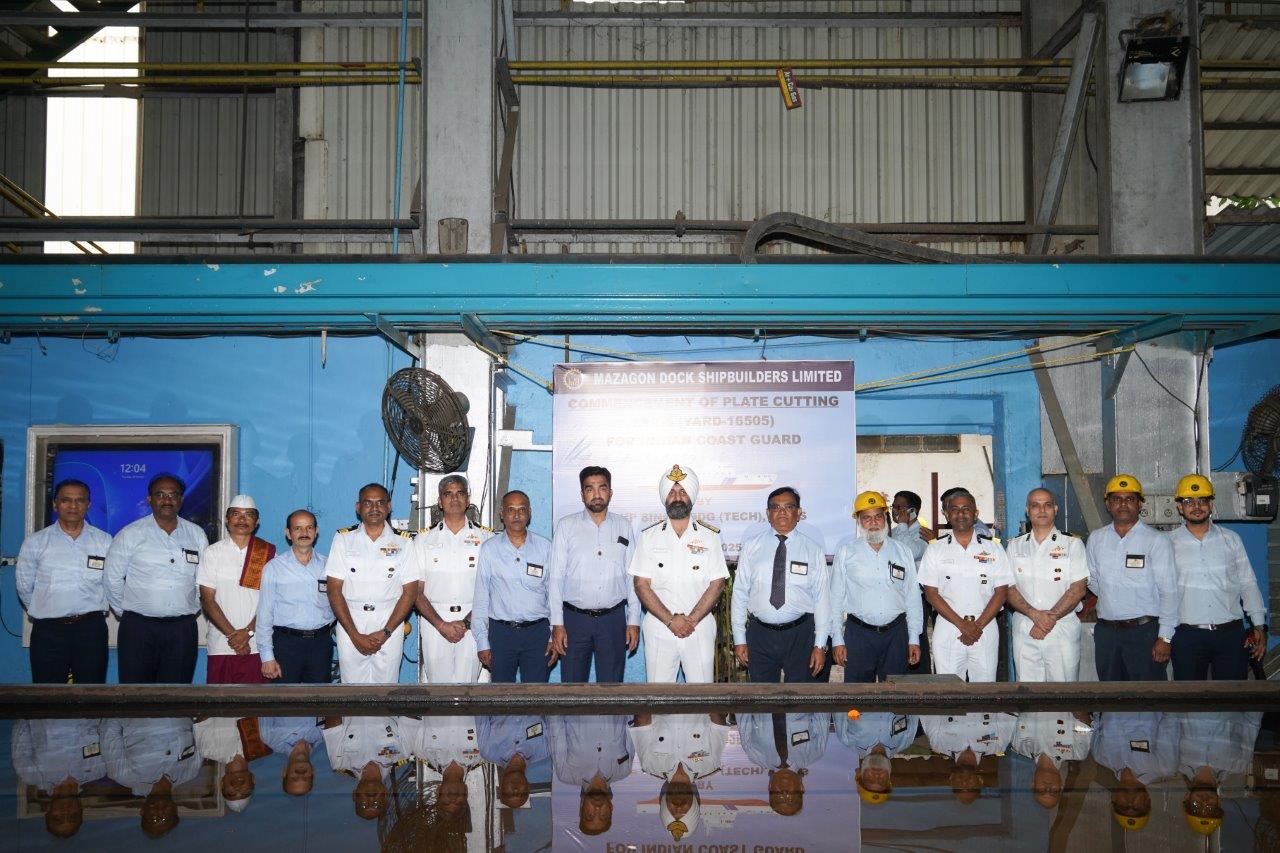 PLATE CUTTING FPV 5 (YARD -16505) FOR ICG - 30.10.2025123