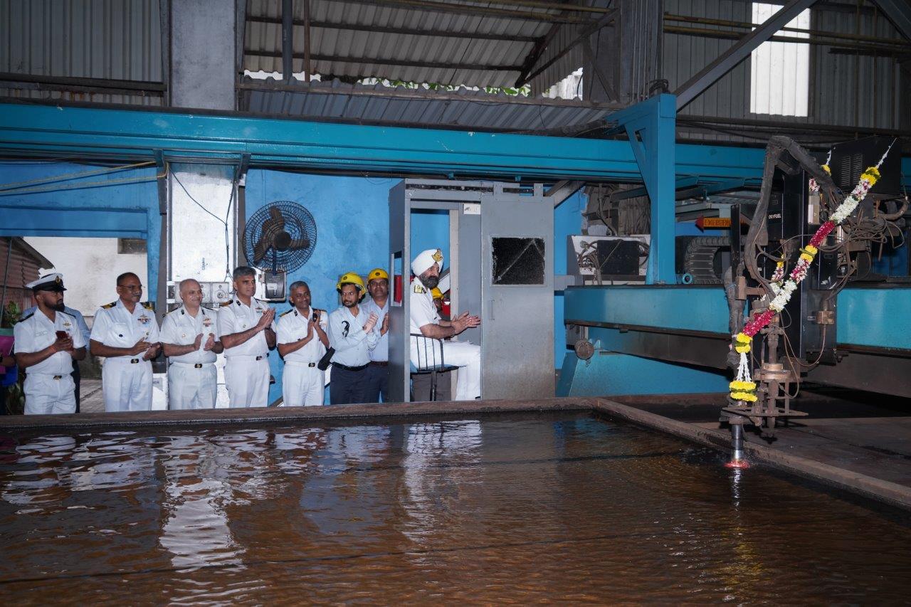 PLATE CUTTING FPV 5 (YARD -16505) FOR ICG - 30.10.2025123