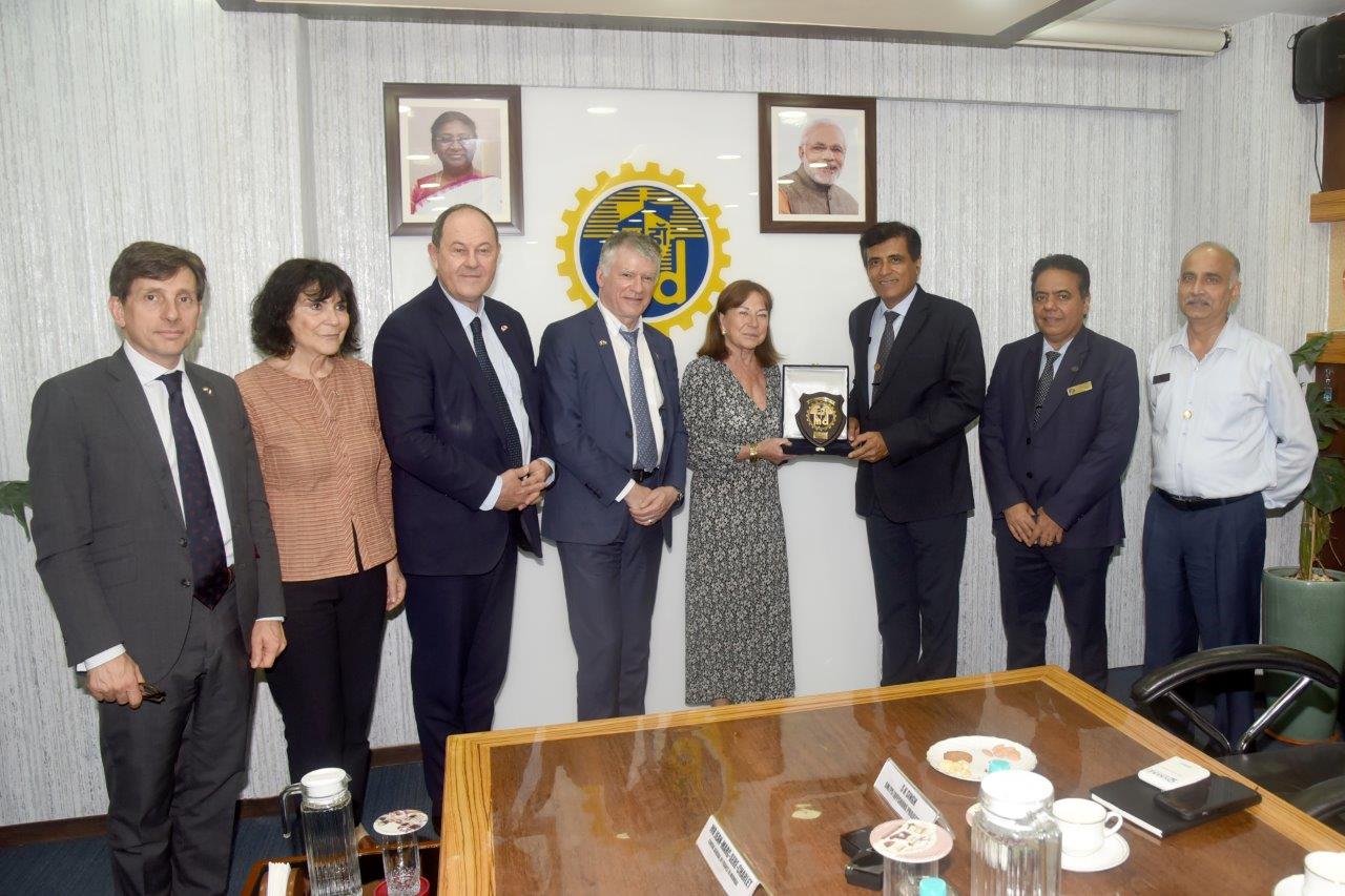 VISIT OF MS CATHERINE DUMAS VICE PRESIDENT STANDING COMMITTEE ON FOREIGN AFFAIRS FRANCE - 23.05.2025123