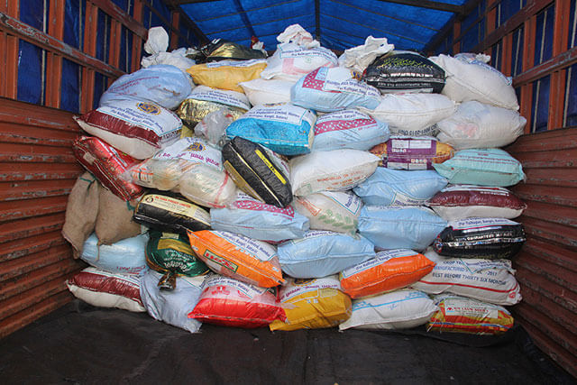 MDL CSR Activity - Supply Of Food Items For Kolhapur, Sangali & Satara Flood Relief On 14th August 2019123 - Image 6