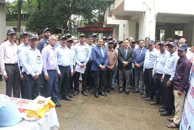 MDL CSR Activity - Supply Of Food Items For Kolhapur, Sangali & Satara Flood Relief On 14th August 2019123 - Image 8