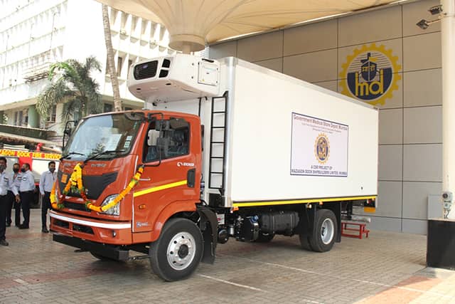 MDL CSR PROJECT - Handing Over Of Truck By MDL To In-Charge Of Goverment Medical Store Depot, Mumbai, Cold Chain Equipment For COVID-19 Vaccination Programme - 05.03.2021123