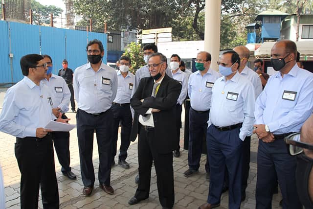 MDL CSR PROJECT - Handing Over Of Truck By MDL To In-Charge Of Goverment Medical Store Depot, Mumbai, Cold Chain Equipment For COVID-19 Vaccination Programme - 05.03.2021123