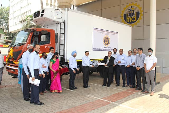 MDL CSR PROJECT - Handing Over Of Truck By MDL To In-Charge Of Goverment Medical Store Depot, Mumbai, Cold Chain Equipment For COVID-19 Vaccination Programme - 05.03.2021123
