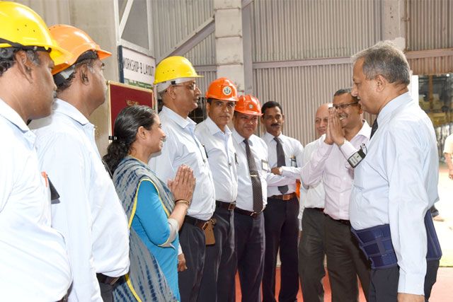 Visit Of Shri Barun Mitra, IAS, Addl. Sec (Defence Production) To MDL On 5th October 2018123